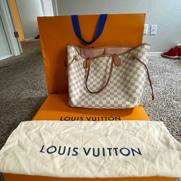 LV Neverfull Rose Tote - Picture 1 of 5